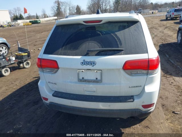 1C4RJFAG0JC322138 Jeep Grand Cherokee Laredo E 4x4