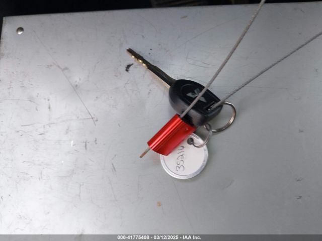 2004 MITSUBISHI OUTLANDER JA4LZ31F04U060022 Photo 10