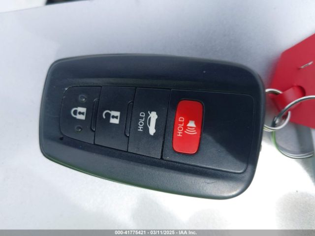 JTDEBRBE7LJ011945 Toyota Corolla Hybrid Le