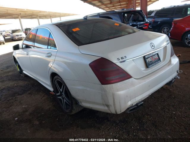 2013 MERCEDES-BENZ S 63 AMG WDDNG7EB6DA524473 Photo 2