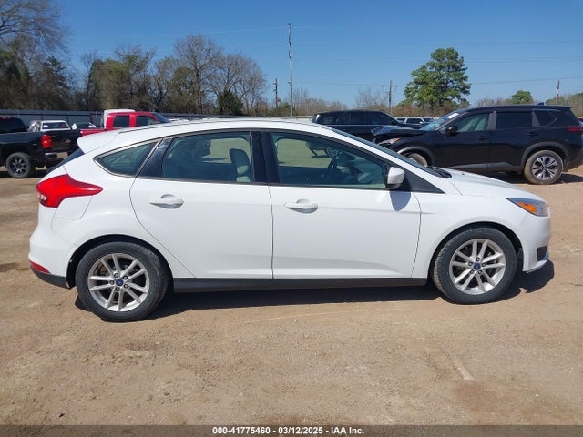 Ford FOCUS SE 2018 1FADP3K24JL231986 Image 13