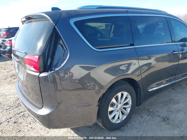 Chrysler Pacifica Touring L 2019 2C4RC1BGXKR531732 Image 4