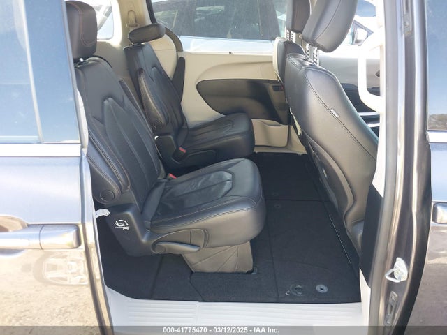 Chrysler Pacifica Touring L 2019 2C4RC1BGXKR531732 Image 8