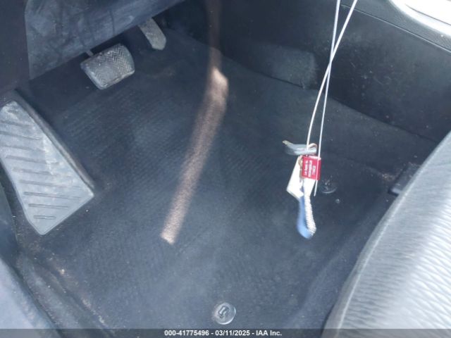 5YFBURHE4JP842882 Toyota COROLLA LE