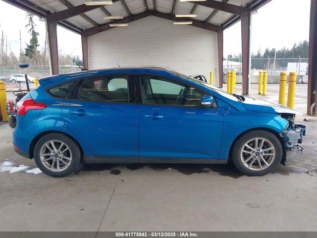 Ford FOCUS SE 2016 1FADP3K28GL255006 Image 31