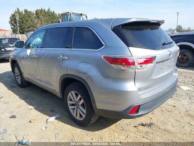 5TDZARFH9FS013289 Toyota Highlander Le