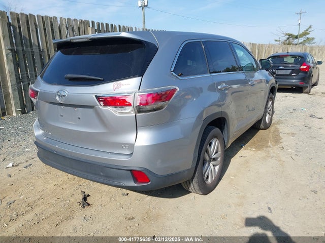 5TDZARFH9FS013289 Toyota Highlander Le