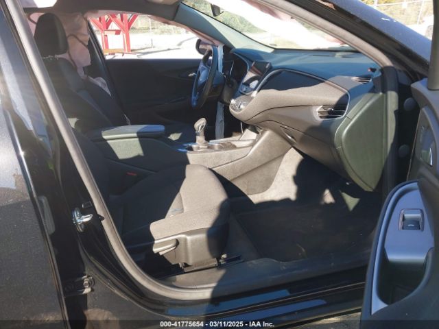 1G1ZD5ST7SF120483 Chevrolet Malibu Fwd 1lt