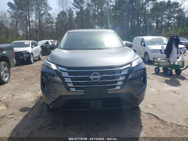 5N1BT3BA1SC764606 Nissan Rogue Sv Fwd
