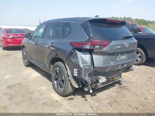5N1BT3BA1SC764606 Nissan Rogue Sv Fwd