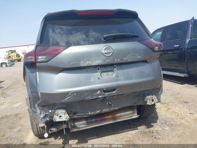 5N1BT3BA1SC764606 Nissan Rogue Sv Fwd