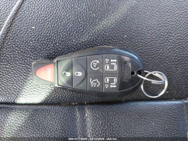 2C4RC1BG0ER208505 Chrysler Town & Country Touring