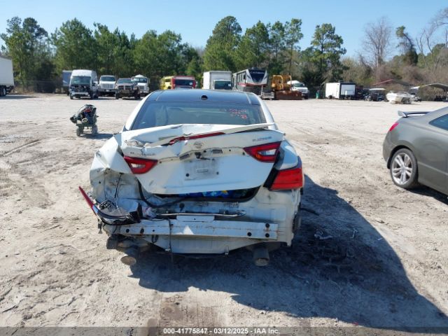 1N4AA6AP4JC403565 Nissan Maxima 3.5 Platinum