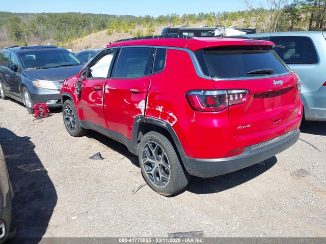 Jeep Compass Latitude 4x4 2024 3C4NJDBN4RT605481 Image 3
