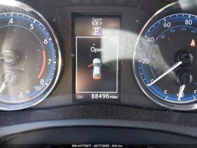 5YFBURHE3HP619257 Toyota Corolla Se Special Edition