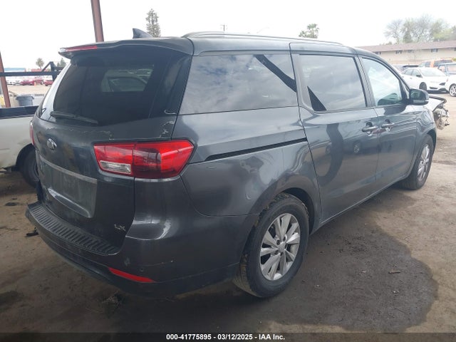 KNDMB5C12G6085086 KIA SEDONA LX