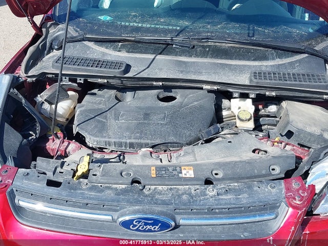 1FMCU9G9XFUC12587 Ford ESCAPE SE