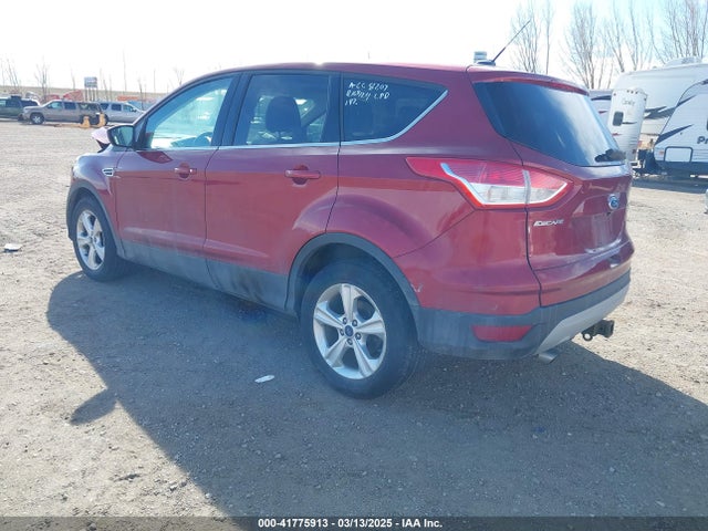 1FMCU9G9XFUC12587 Ford ESCAPE SE