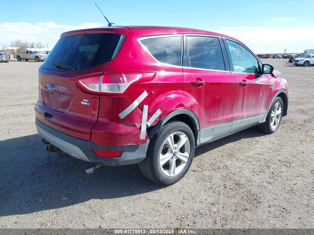 1FMCU9G9XFUC12587 Ford ESCAPE SE