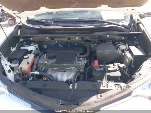 JTMWFREV3JJ187649 Toyota Rav4 Xle