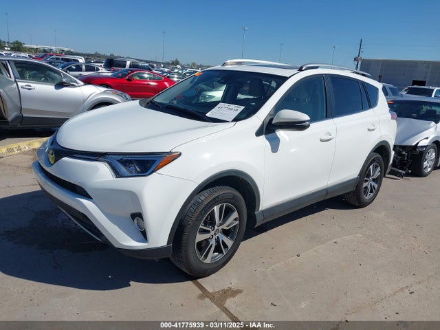 JTMWFREV3JJ187649 Toyota Rav4 Xle