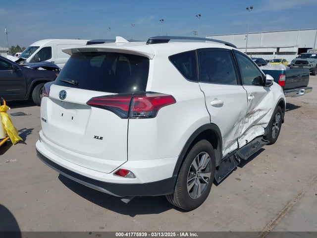 JTMWFREV3JJ187649 Toyota Rav4 Xle