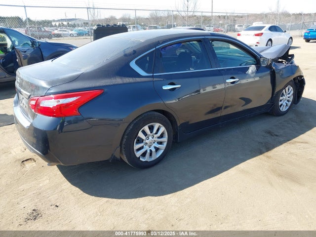 1N4AL3AP3HC145526 Nissan Altima 2.5 S
