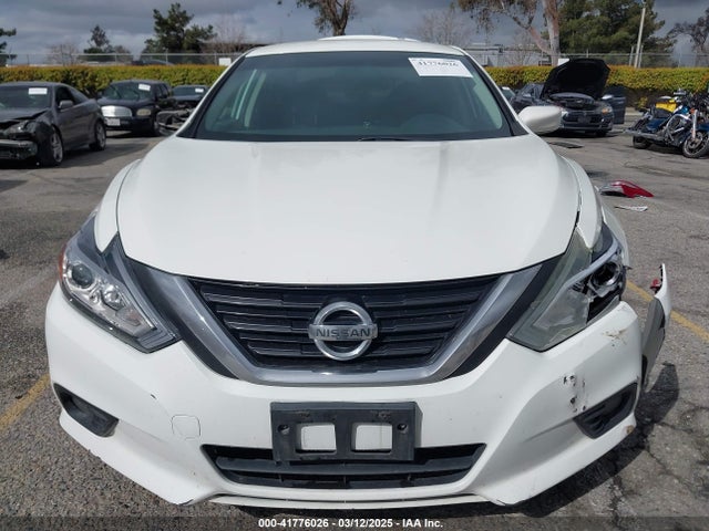 1N4AL3AP0JC157915 Nissan Altima 2.5 Sv