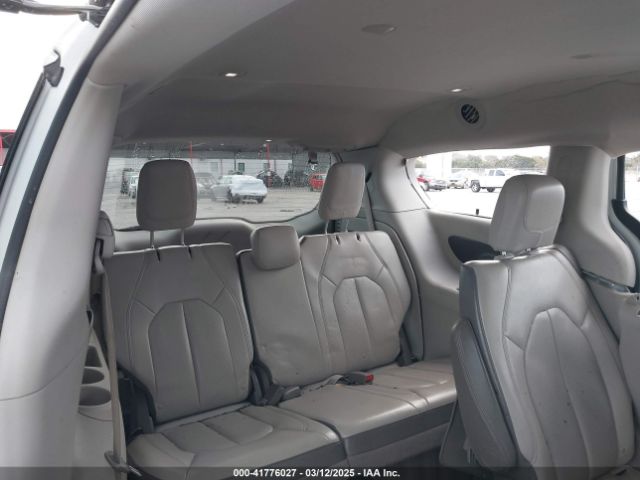 2C4RC1BG7JR141430 Chrysler Pacifica Touring L
