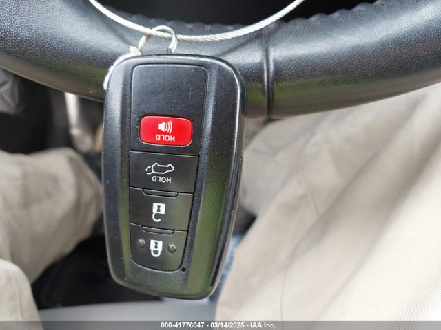 Toyota Rav4 Xle 2019 JTMP1RFV1KD501607 Image 11