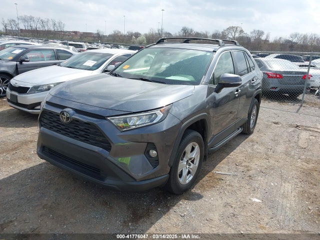 Toyota Rav4 Xle 2019 JTMP1RFV1KD501607 Image 2