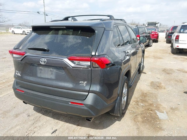 Toyota Rav4 Xle 2019 JTMP1RFV1KD501607 Image 4