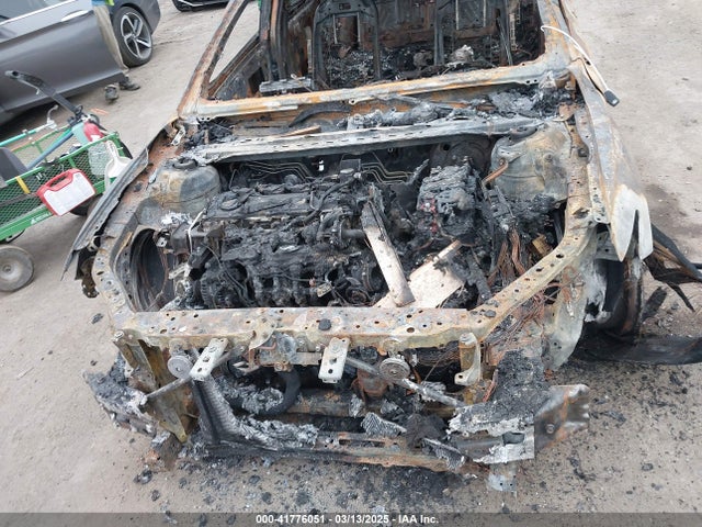 4T1B11HK2JU108286 Toyota CAMRY LE