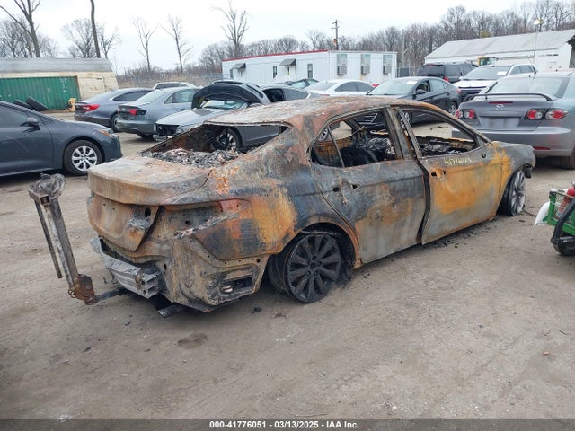 4T1B11HK2JU108286 Toyota CAMRY LE