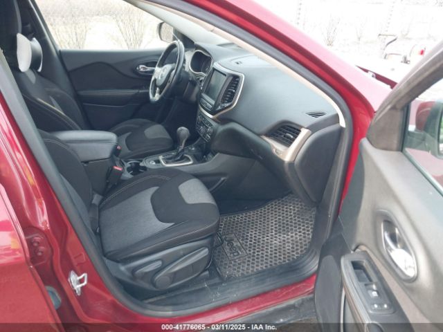 1C4PJMCBXEW260118 Jeep Cherokee Latitude