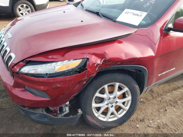 1C4PJMCBXEW260118 Jeep Cherokee Latitude