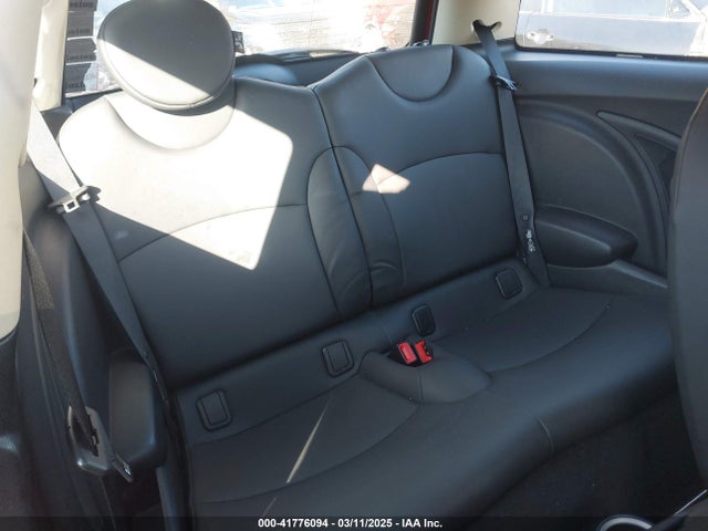 2011 MINI COOPER S WMWSV3C58BTY13782 Photo 7