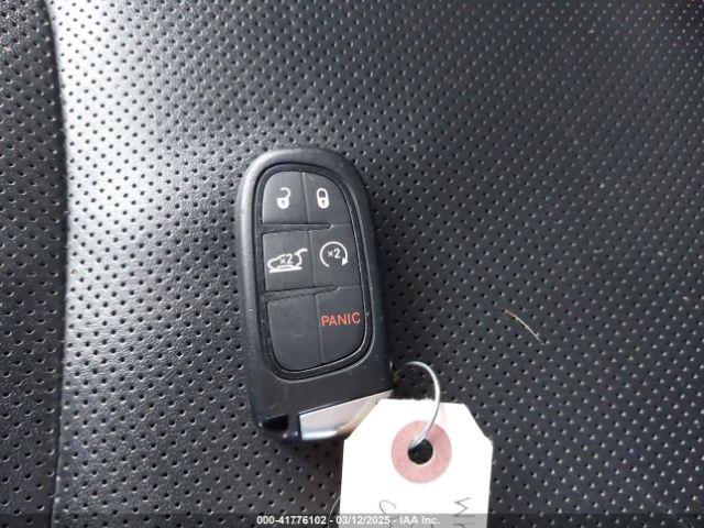 1C4PJMDX4KD382829 Jeep Cherokee Limited 4x4