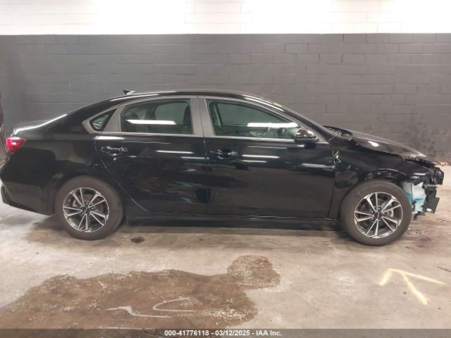 3KPF24AD6RE745031 KIA Forte Lxs