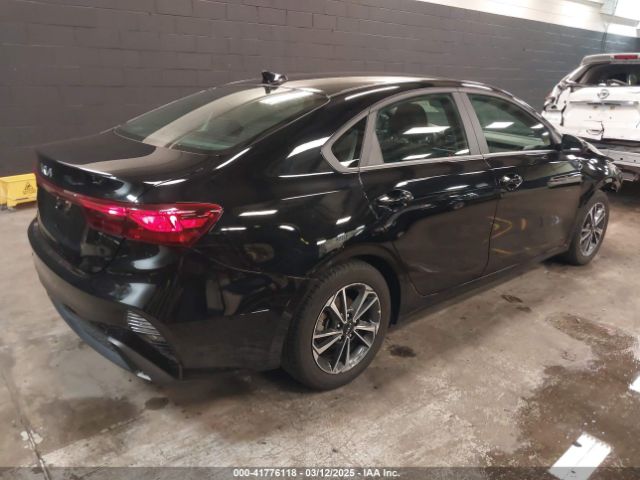 3KPF24AD6RE745031 KIA Forte Lxs