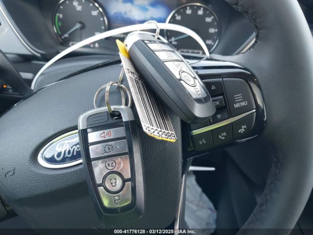 1FMCU0CZXNUA97120 Ford Escape Sel Hybrid
