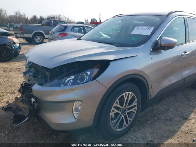 1FMCU0CZXNUA97120 Ford Escape Sel Hybrid