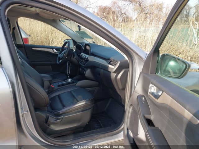 1FMCU0CZXNUA97120 Ford Escape Sel Hybrid