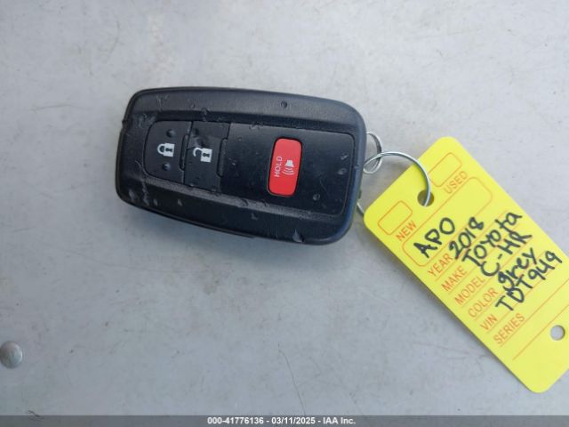 NMTKHMBX5JR009504 Toyota C-HR XLE