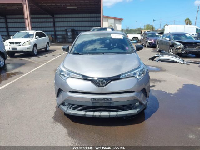 NMTKHMBX5JR009504 Toyota C-HR XLE