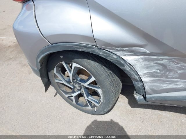NMTKHMBX5JR009504 Toyota C-HR XLE