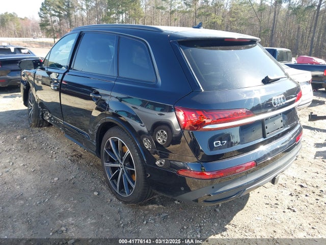 2021 AUDI Q7 WA1LXAF70MD037030 Photo 2