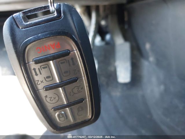 2021 CHRYSLER PACIFICA 2C4RC3FG1MR550842 Photo 10