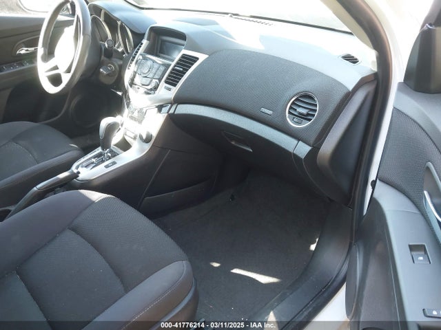 1G1PC5SBXF7237721 Chevrolet Cruze 1lt Auto