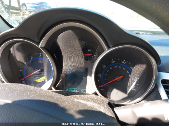 1G1PC5SBXF7237721 Chevrolet Cruze 1lt Auto
